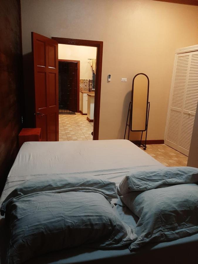 Jrs Apartments 乔治敦 外观 照片