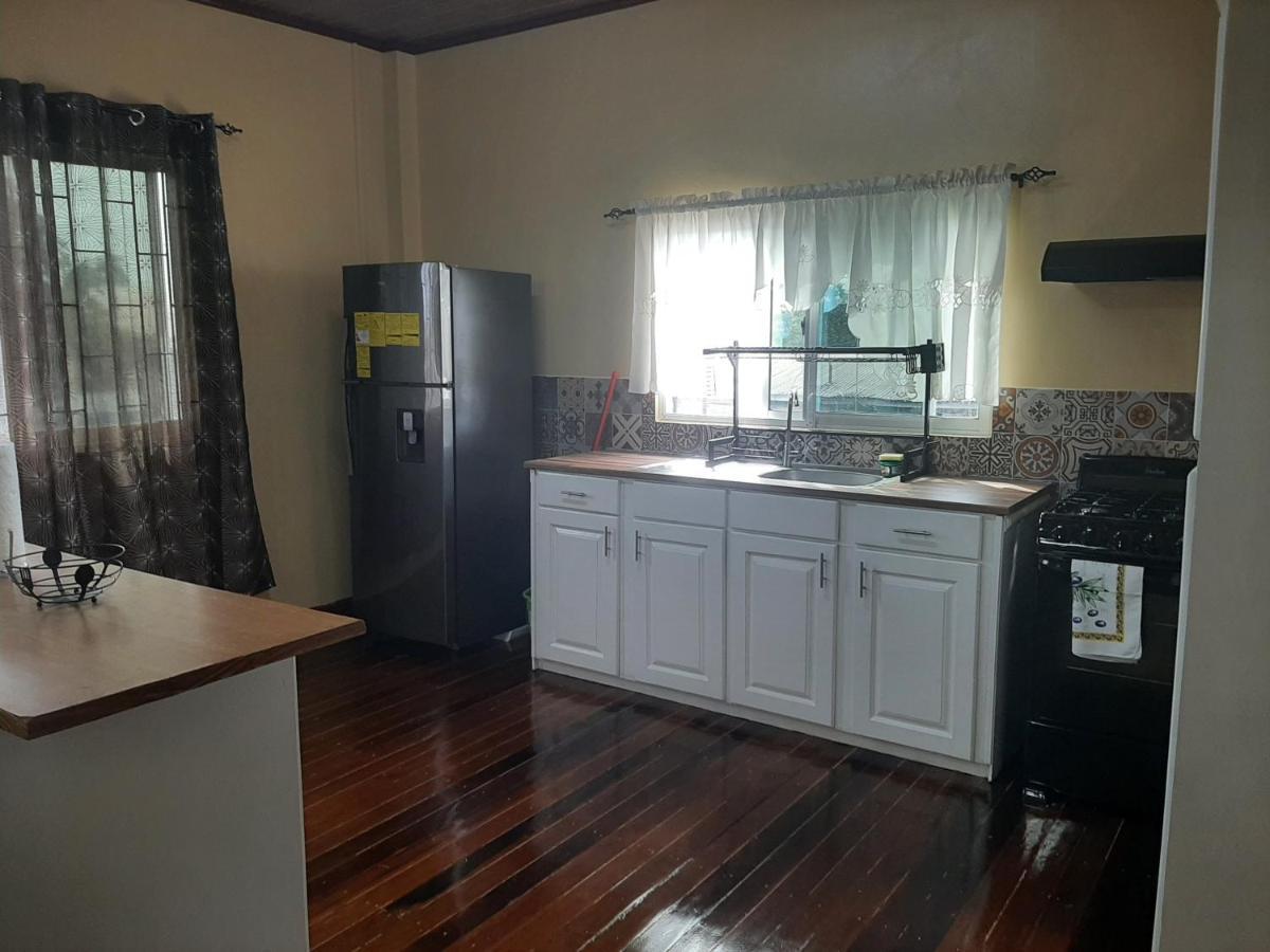 Jrs Apartments 乔治敦 外观 照片