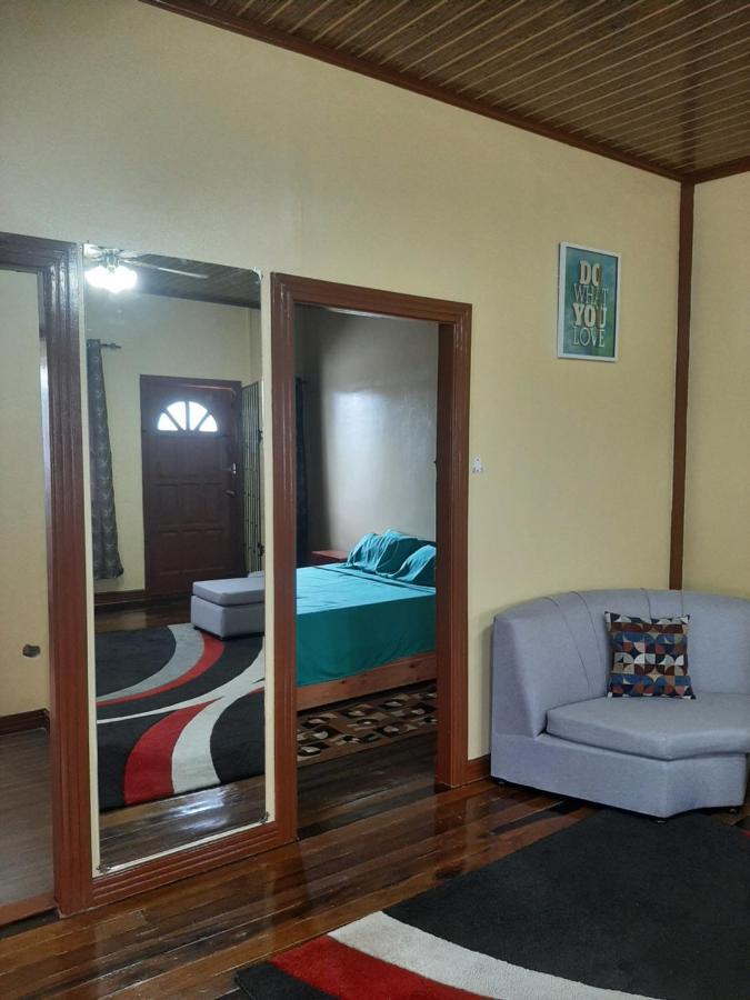 Jrs Apartments 乔治敦 外观 照片